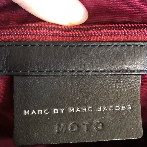Marc Jacobs Handbag - Picture 3 of 6